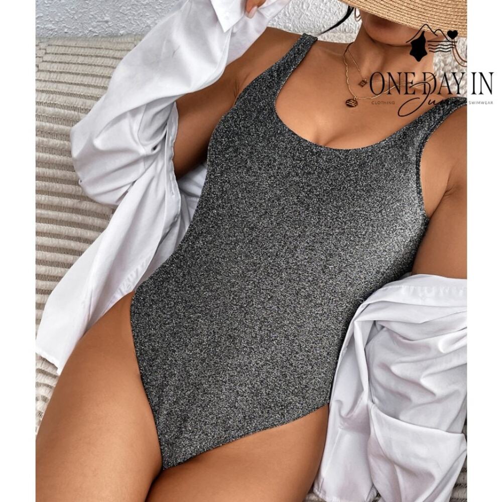 DixPerfect Sparkle One Piece Swimsuit Size M